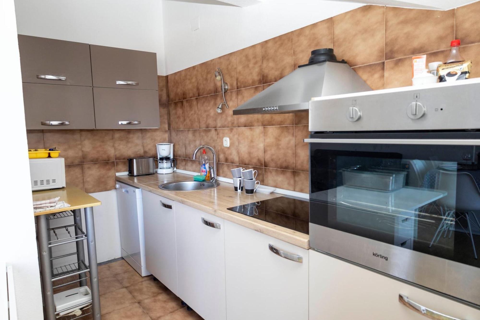 Apartments Jaksic - Zile Supetar Eksteriør billede